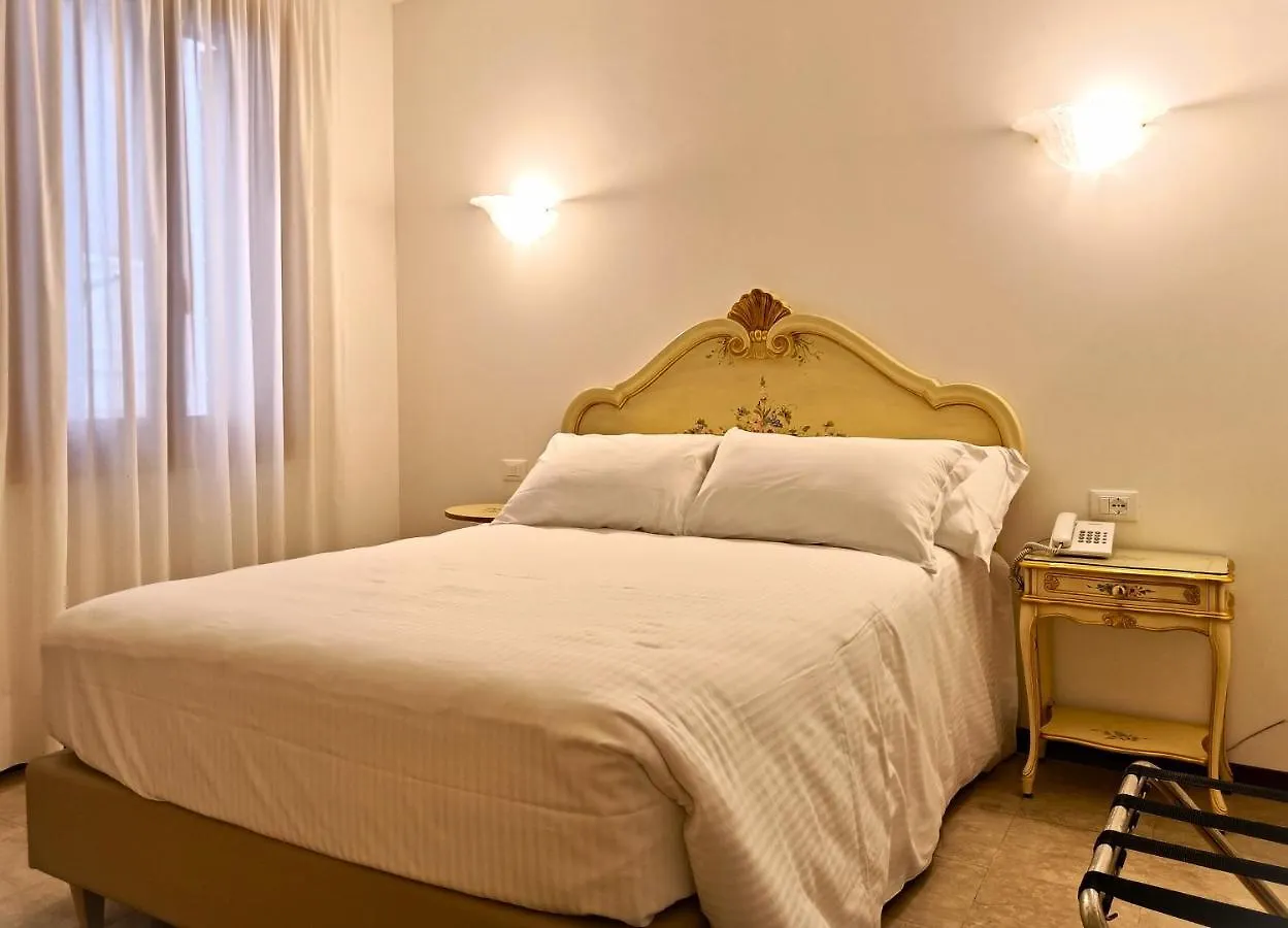 Hotel Guerrini Venedik