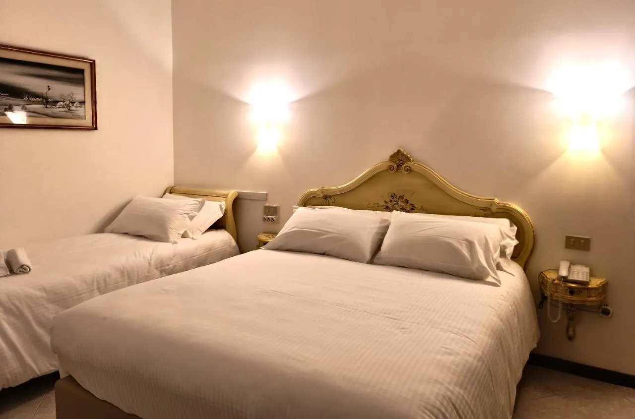 **  Hotel Guerrini Venedik İtalya