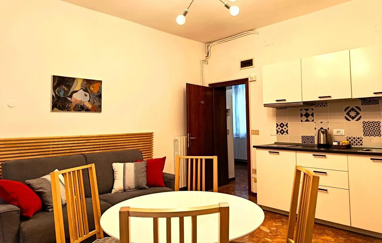 **  Hotel Guerrini Venedik İtalya