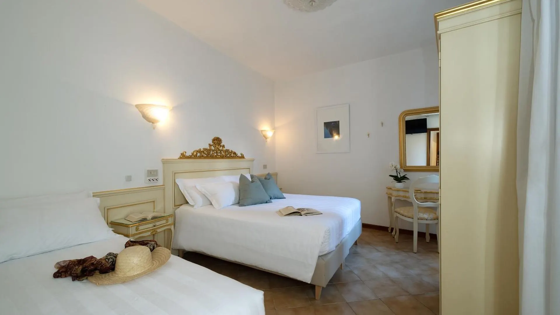 **  Hotel Guerrini Venedik İtalya