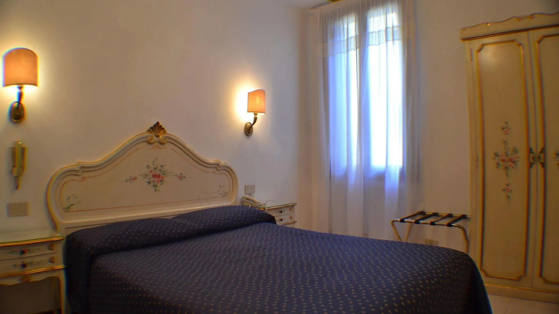 **  Hotel Guerrini Venedik İtalya