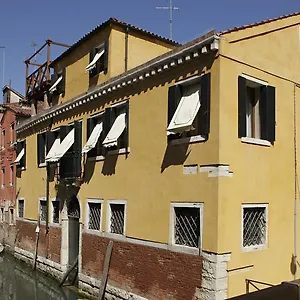 Oda ve Kahvaltı Al Palazzetto
