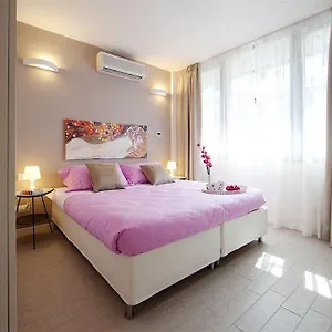 La Farina Apart Otel Floransa