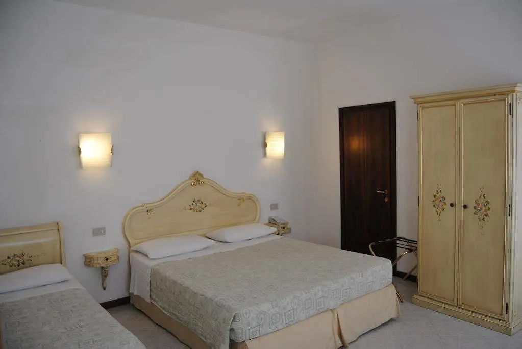 **  Hotel Guerrini Venice Italy